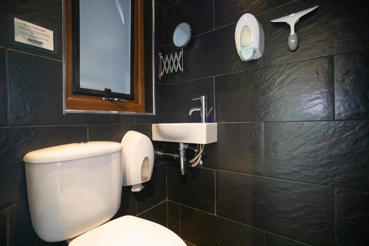 Highland Basecamp Hostel Lochaline Εξωτερικό φωτογραφία