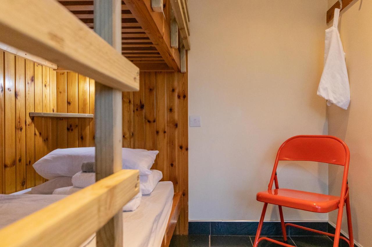 Highland Basecamp Hostel Lochaline Εξωτερικό φωτογραφία